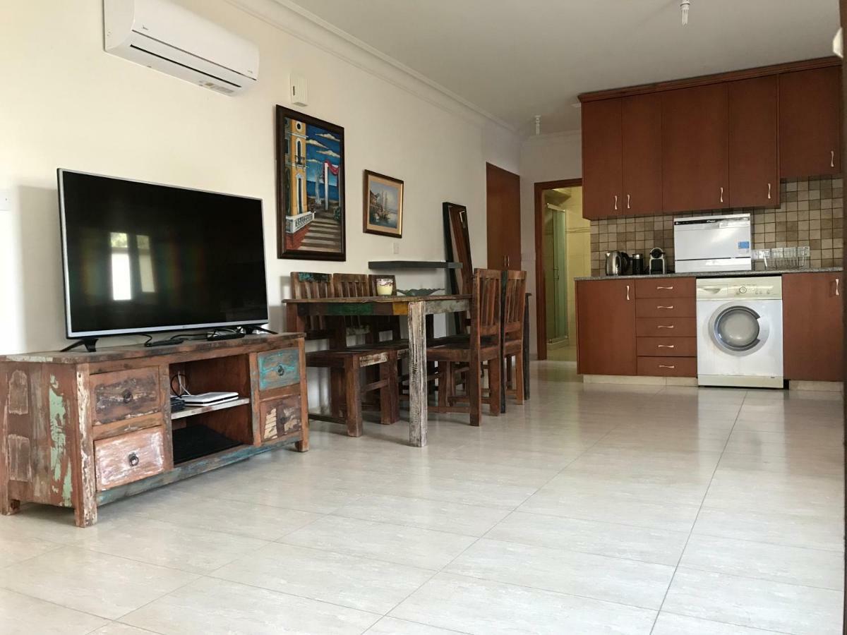 Mystra Place Никозия Екстериор снимка